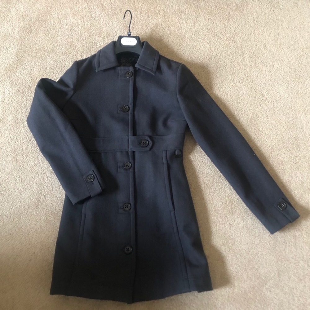 Lolë Pea Coat